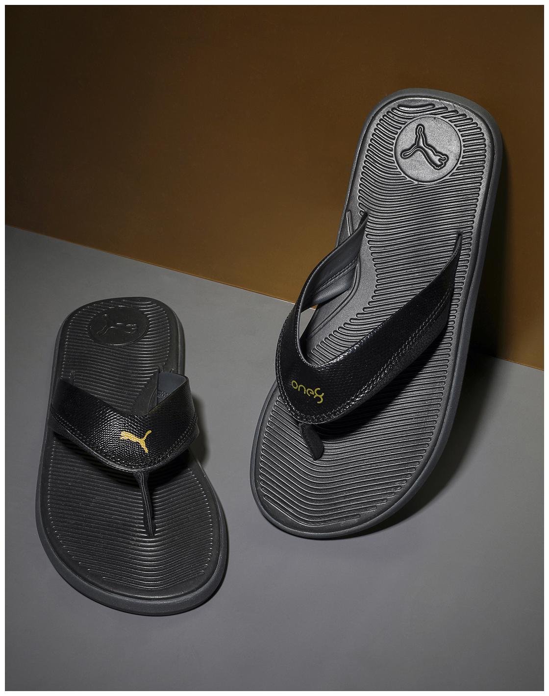 

Puma Men s Stark One8 MU Black Flipflops