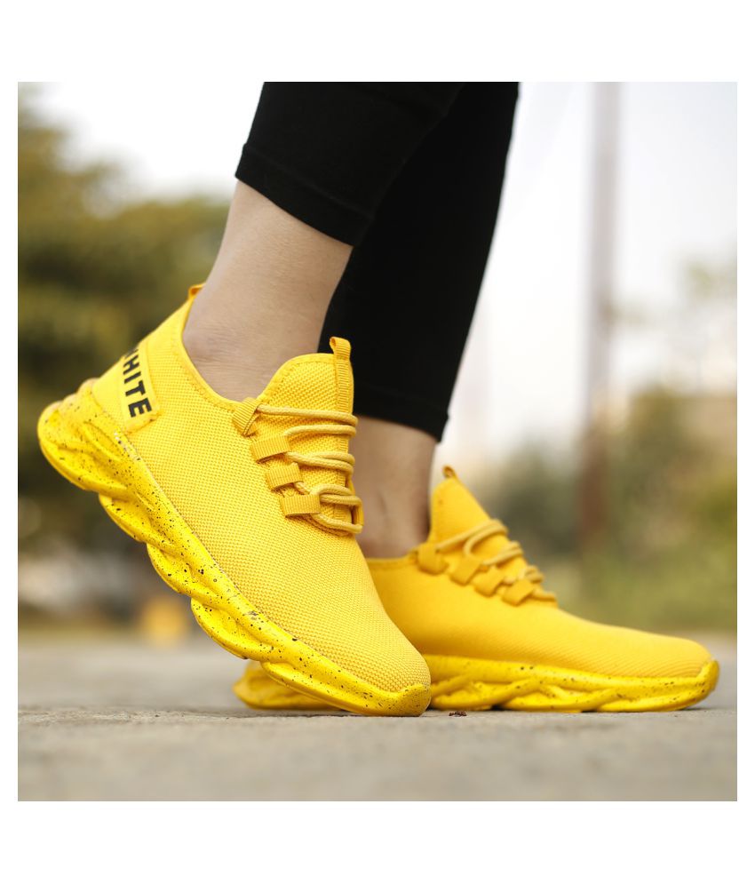 

RAYSFIELD Men Yellow Athleisure Sneakers - 935