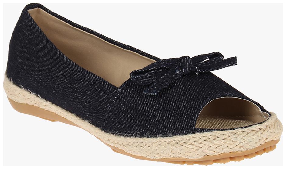 

Red Pout Women Blue Sandals