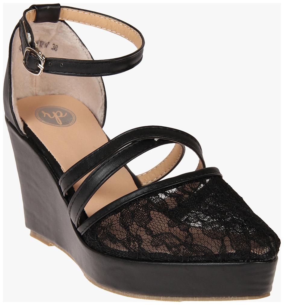 

Red Pout Women Black Sandals