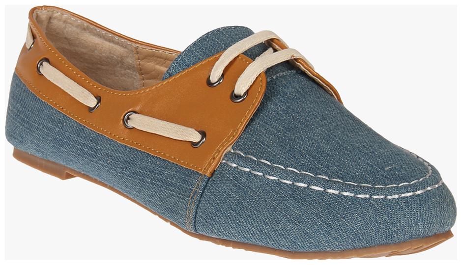 

Red Pout Women Blue Loafers
