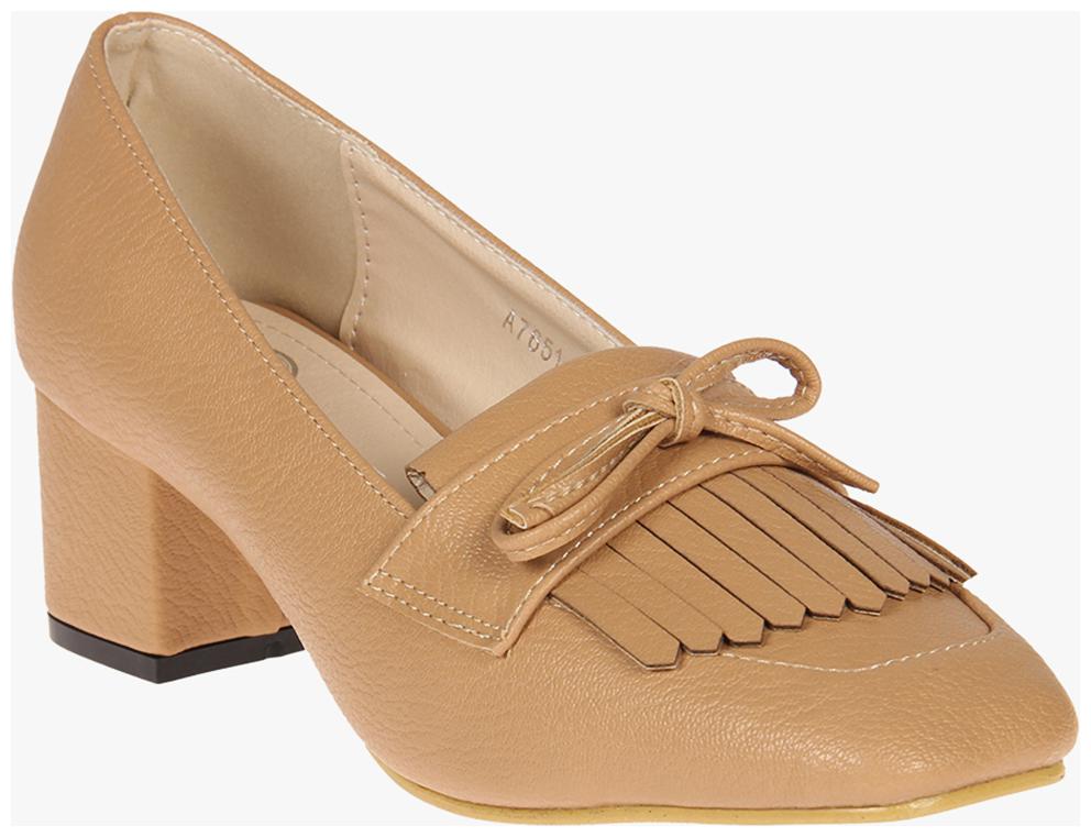 

Red Pout Women Brown Heels