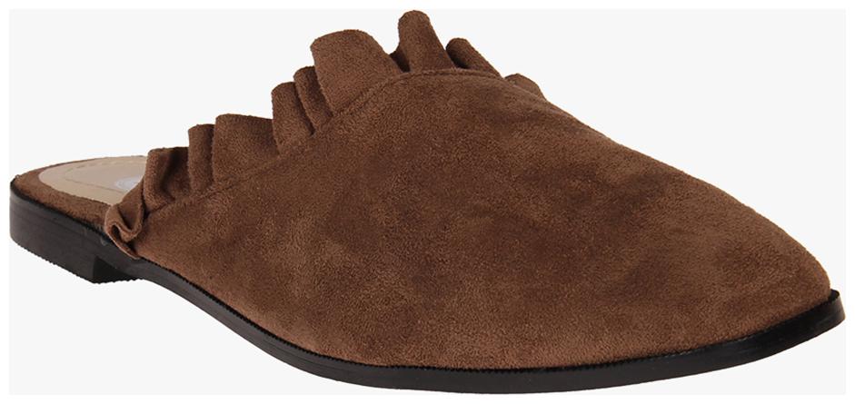 

Red Pout Women Brown Flats