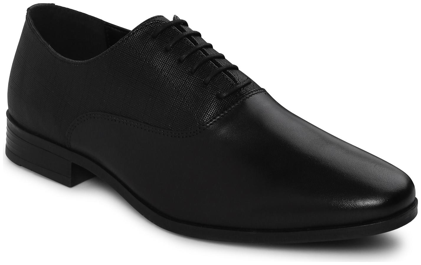 

Red Tape Men Black Oxford Formal Shoes - RTS1163