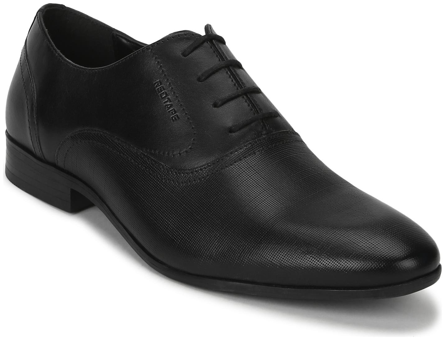 

Red Tape Men Black Oxford Formal Shoes