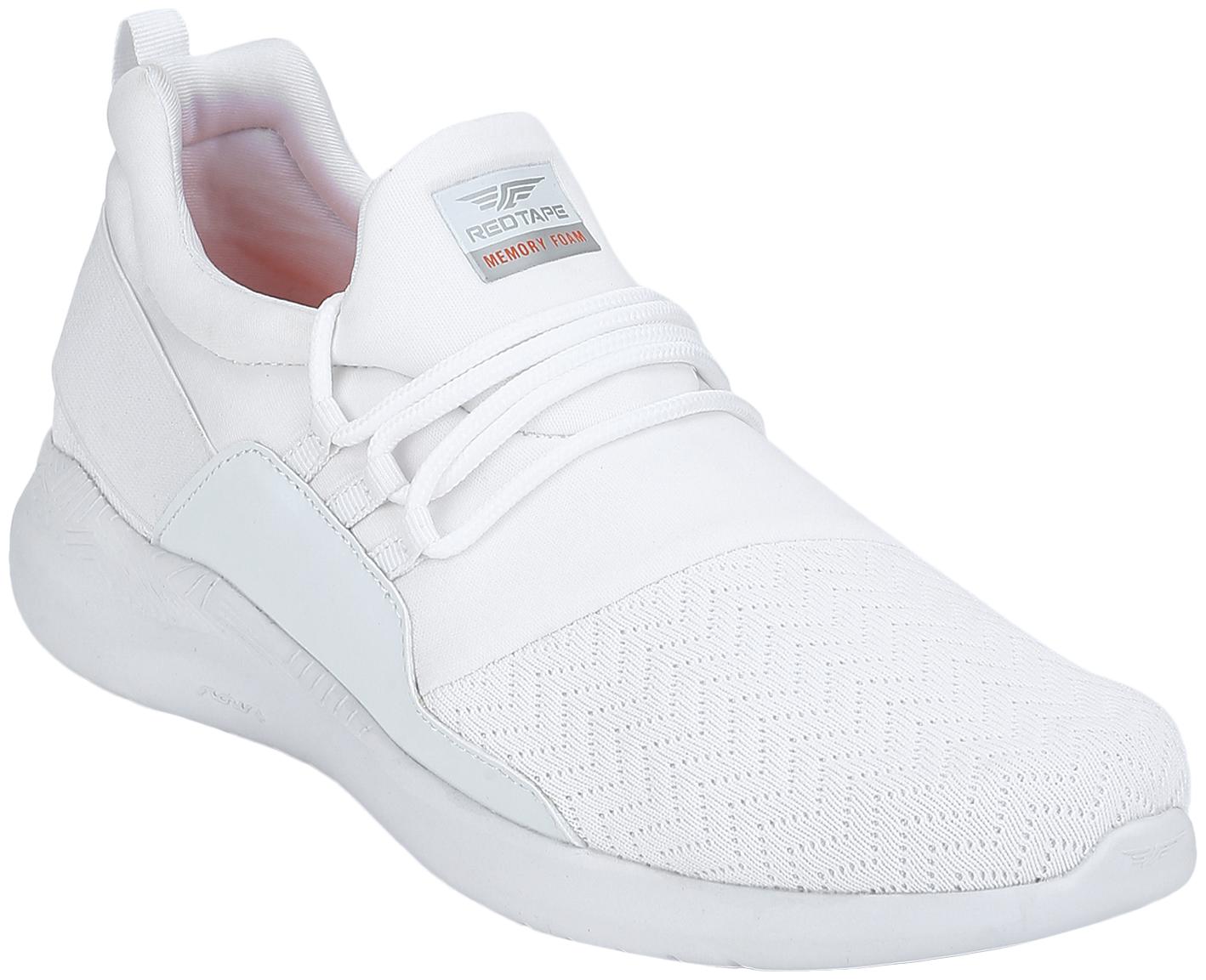 

Red Tape Men Walking Walking Shoes ( White )