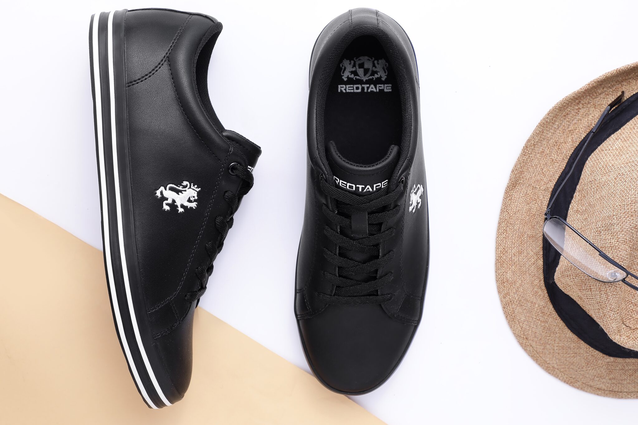 

Red Tape Classic Men Black Classic Sneakers - Rte316