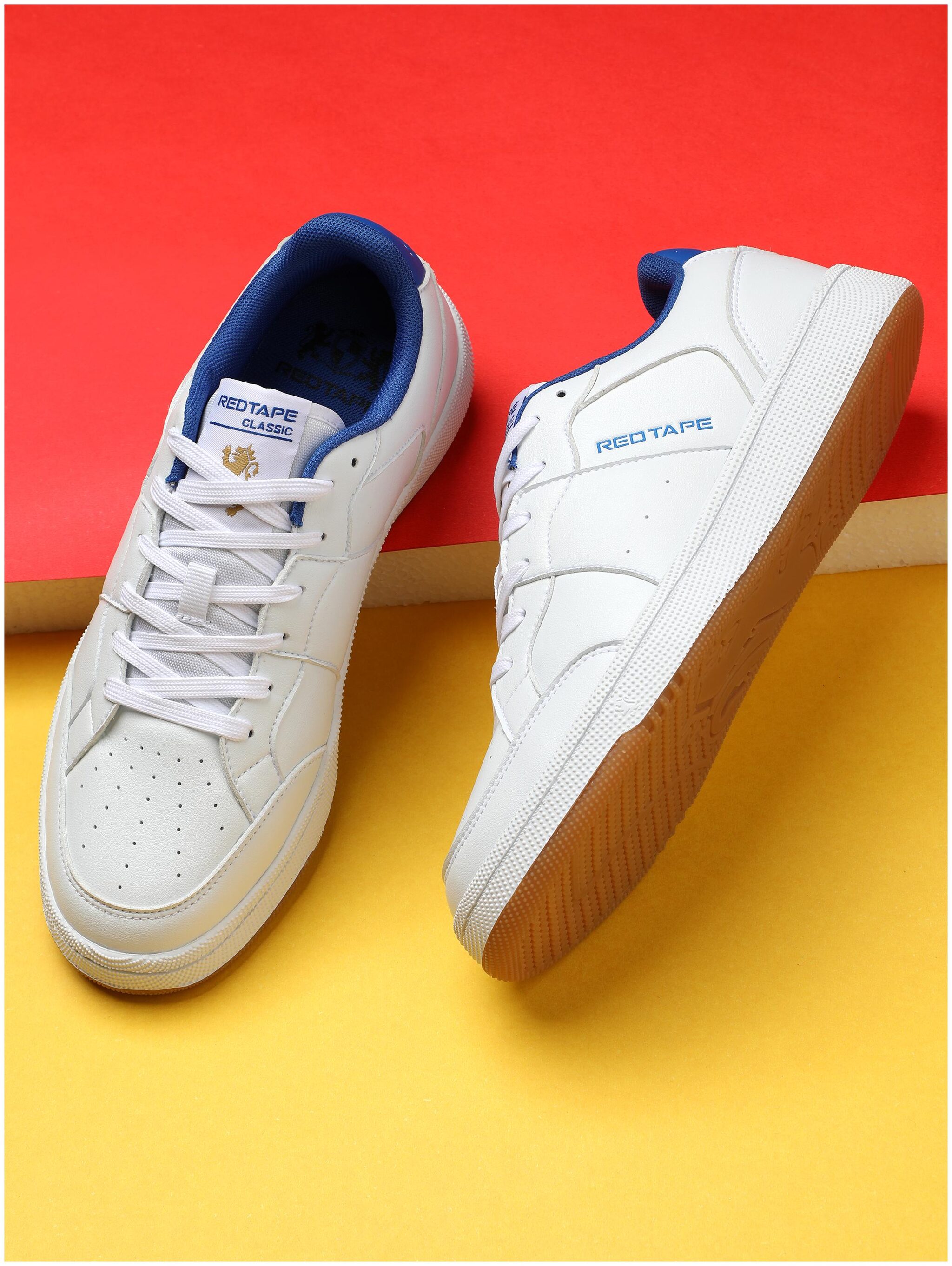 

Red Tape Men White Classic Sneakers - Rte3185