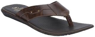 Red Tape Men Brown Slipper