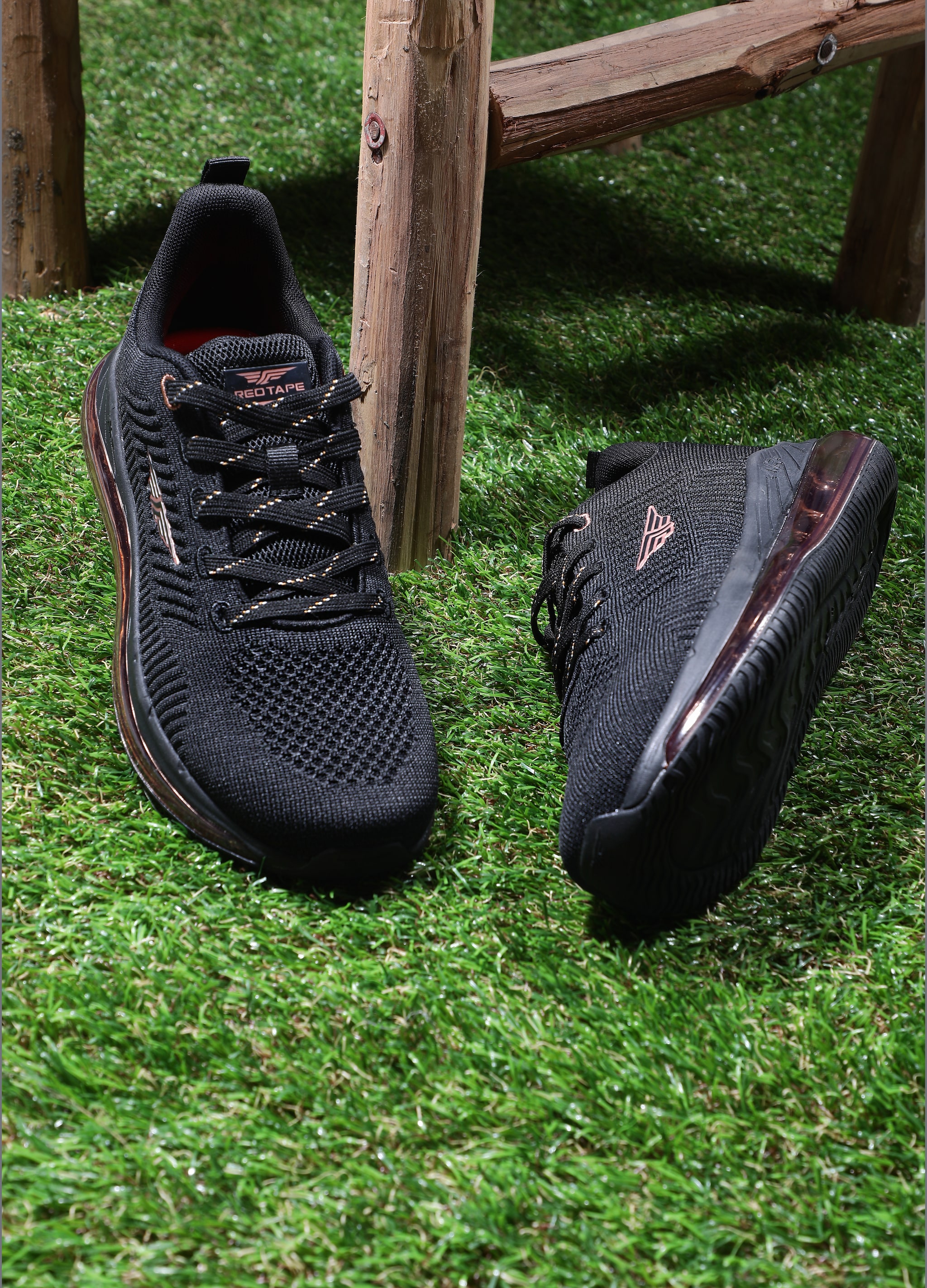 

Red Tape Women Walking Shoes ( Black )