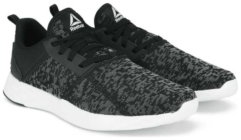 

Reebok Women ASTRORIDE Running Shoes ( Black )