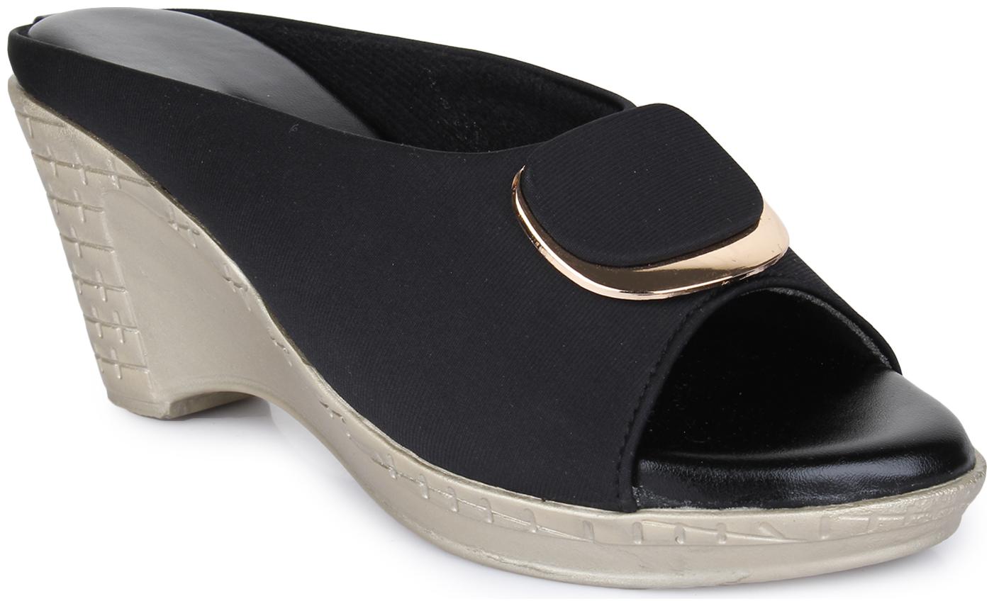 

Rimboll Girl sandals