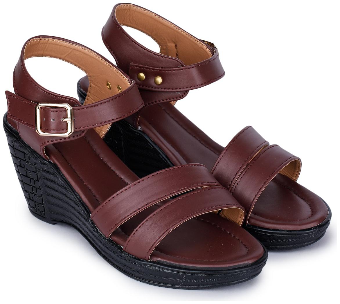 

RIMBOLL Women Brown Sandals