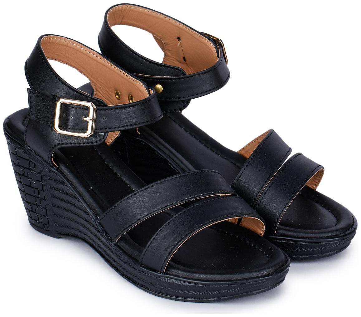 

RIMBOLL Women Black Sandals