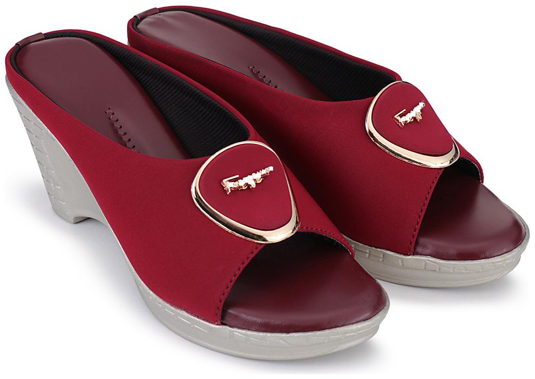 

RIMBOLL Women Maroon Wedges