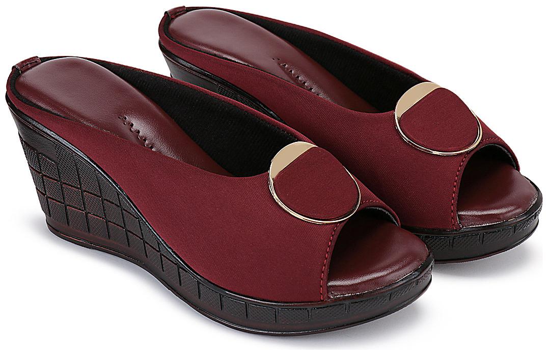 

RIMBOLL Women Maroon Wedges