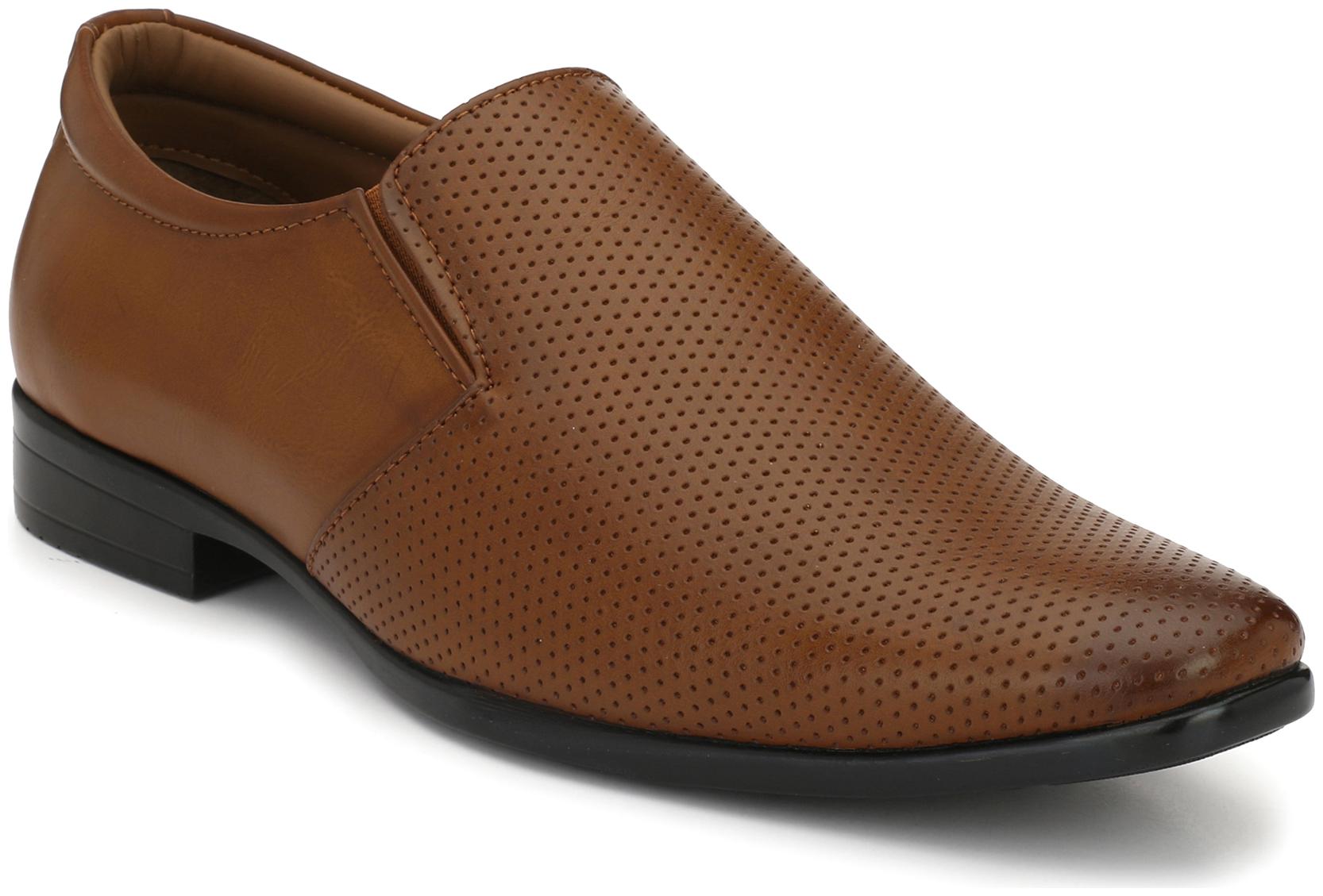 

Rodolfo Darrell Men Tan Formal Shoes