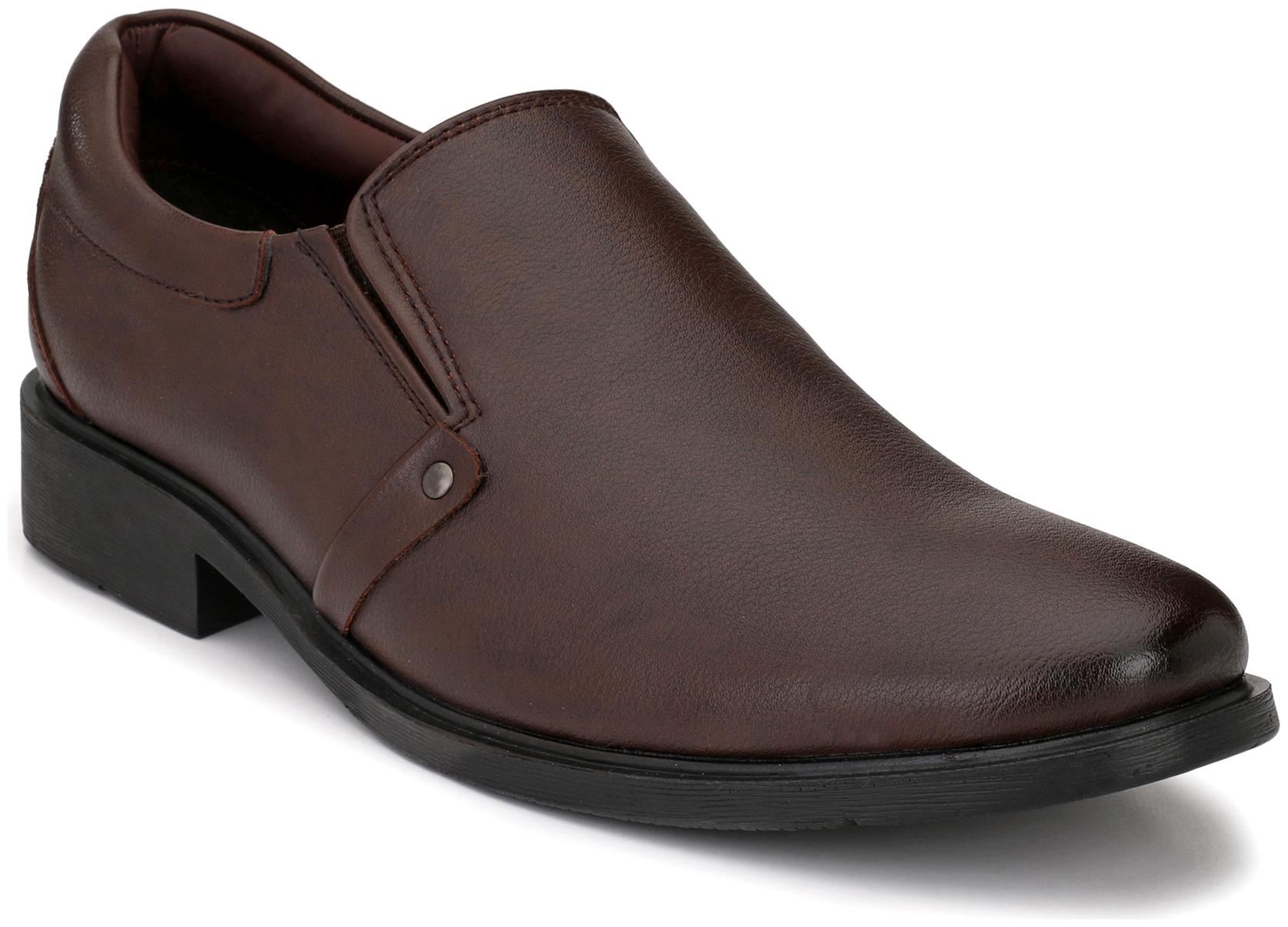 

Rodolfo Darrell Men Brown Formal Shoes