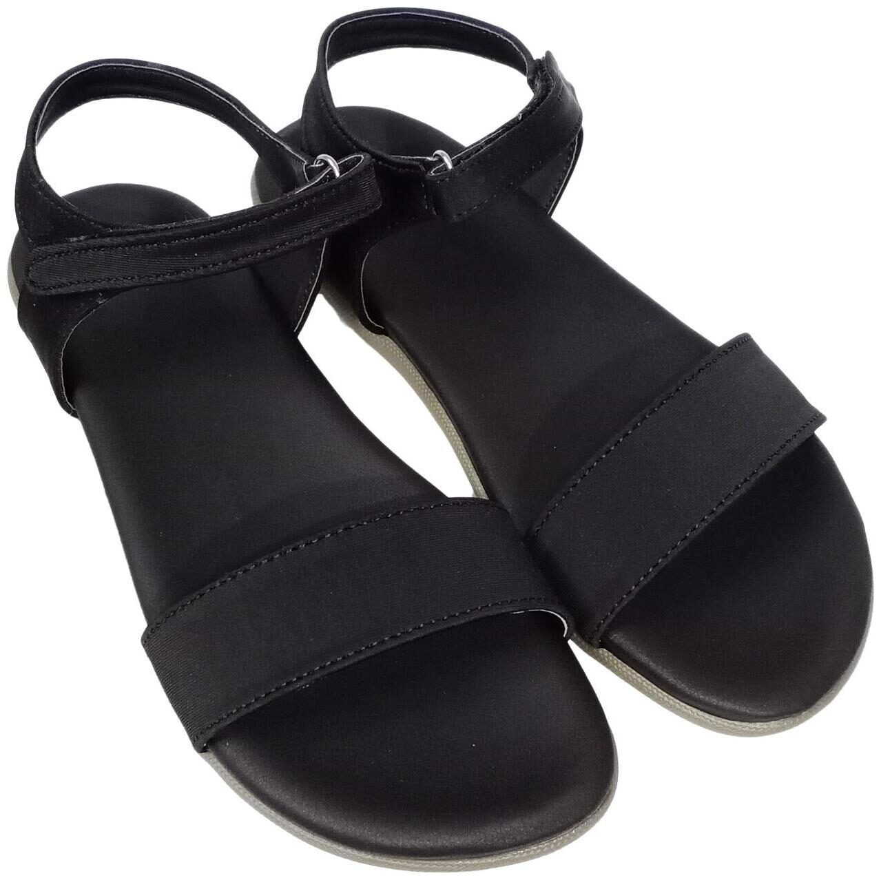 

Saanvishubh Women Black Sandals