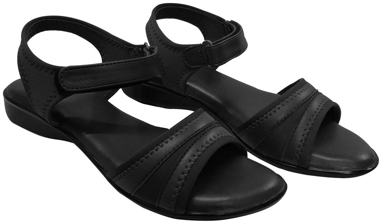 

Saanvishubh Women Black Sandals