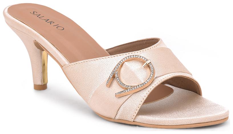 

SALARIO Women Beige Pumps