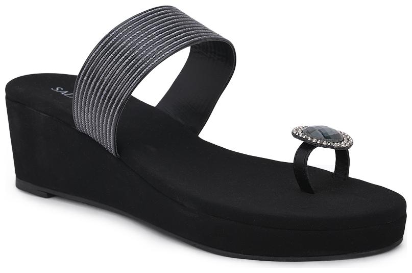 

SALARIO Women Black Wedges