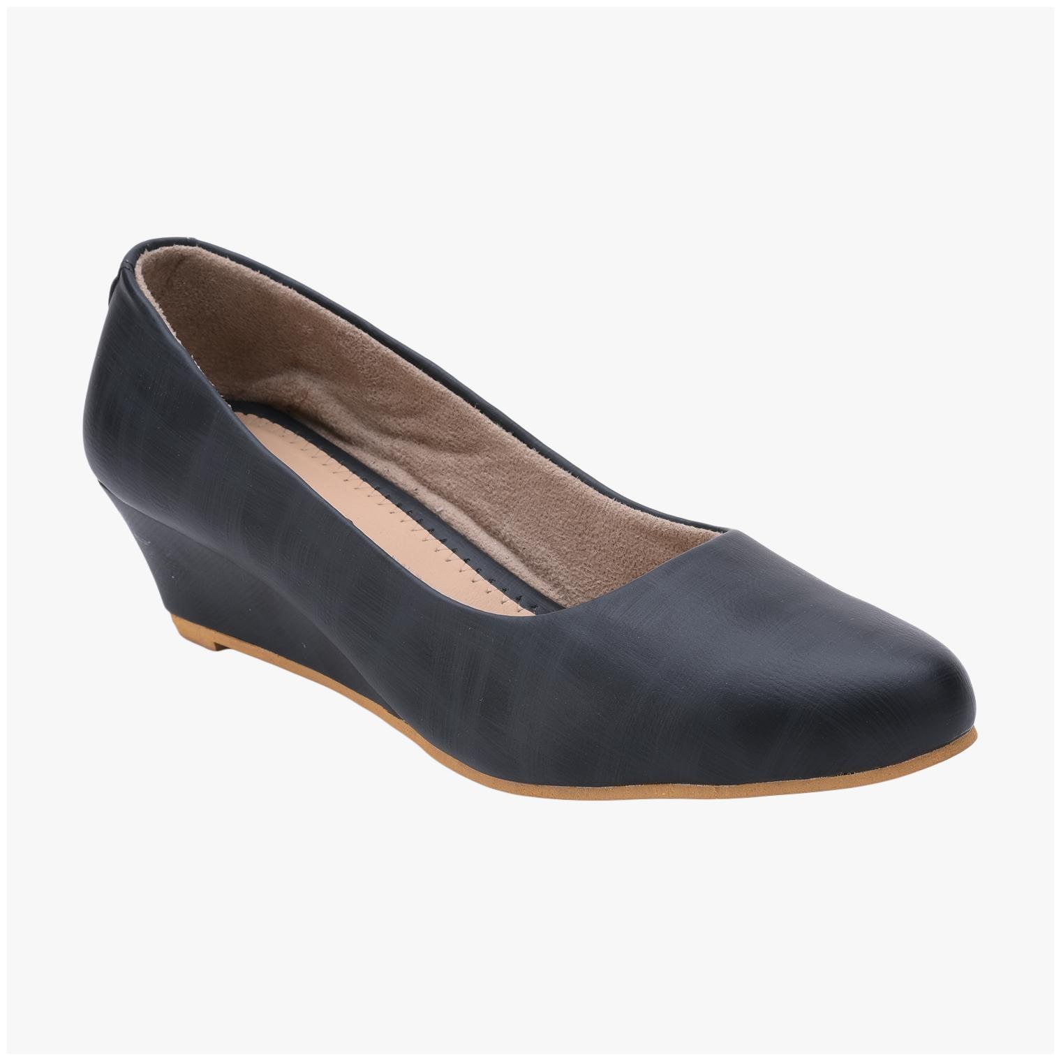 

SALARIO Women Navy Blue Wedges