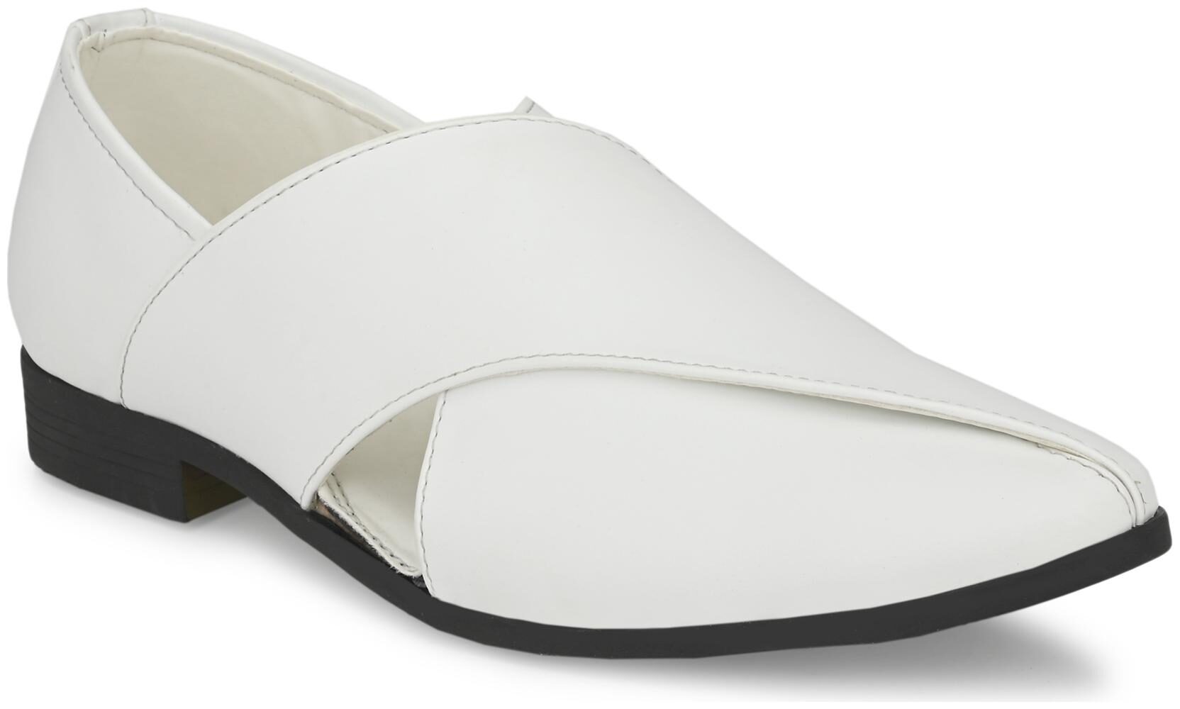

San Frissco Men Pathan White Faux Leather Mojaris