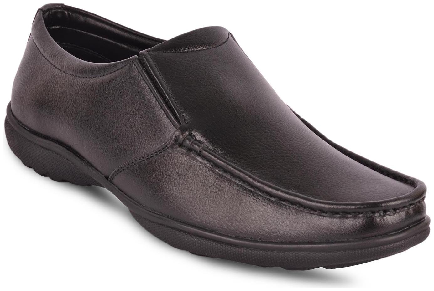 

SANMARCO Men Black Formal Shoes