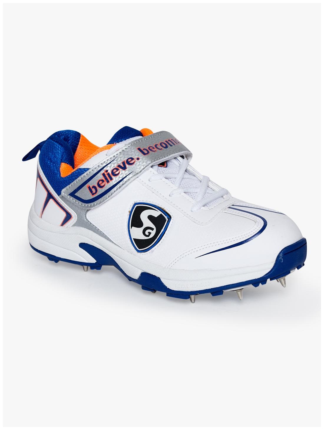 

SG Men Xtreme 5 0 Cricket Shoes ( White )