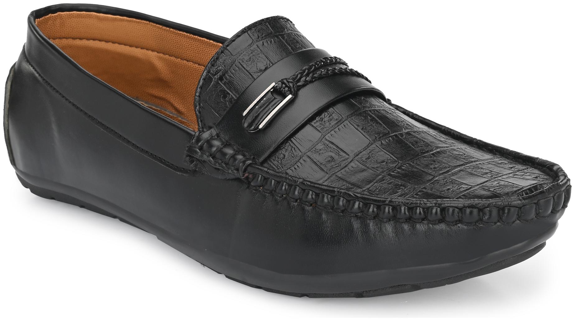 

ShoeKriya Men Black Loafers - BLACKANGELKNOT009