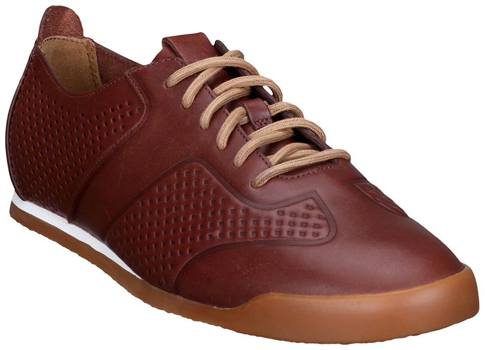 

Clarks Men Tan Sneakers