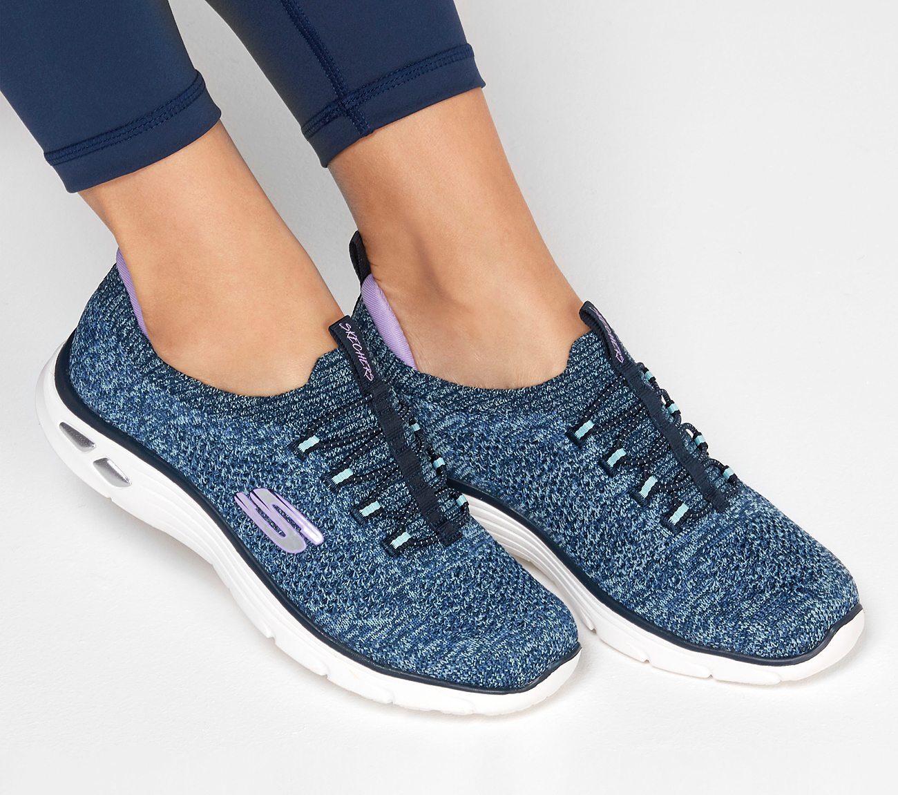 

Skechers Women Training Gym Shoes ( Navy Blue )