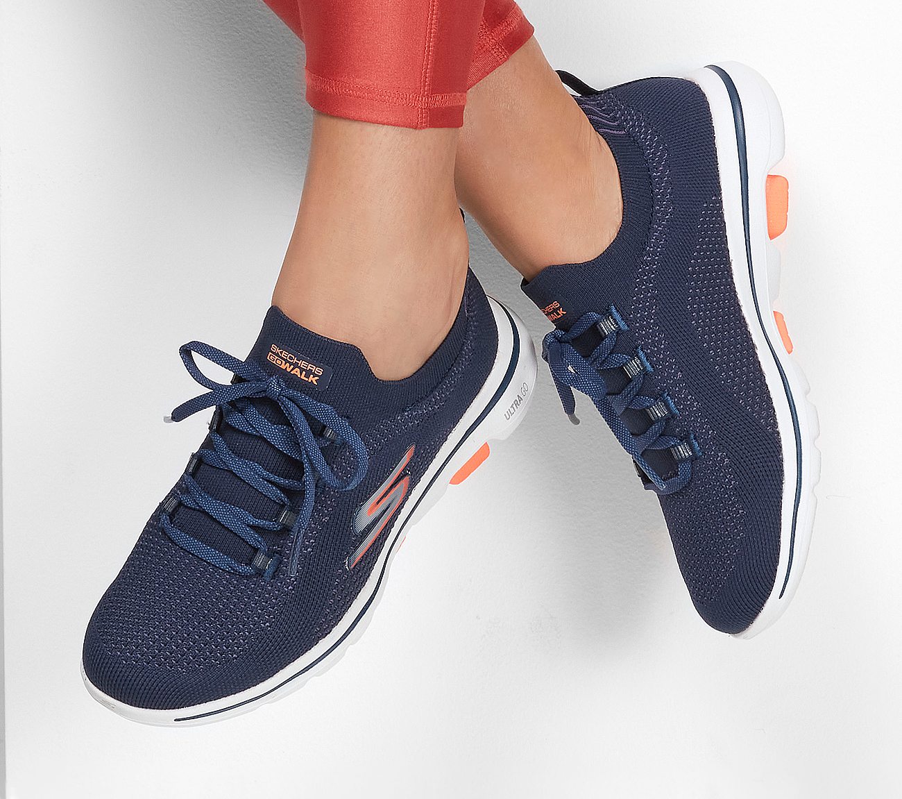 

Skechers Women Training Gym Shoes ( Navy Blue )