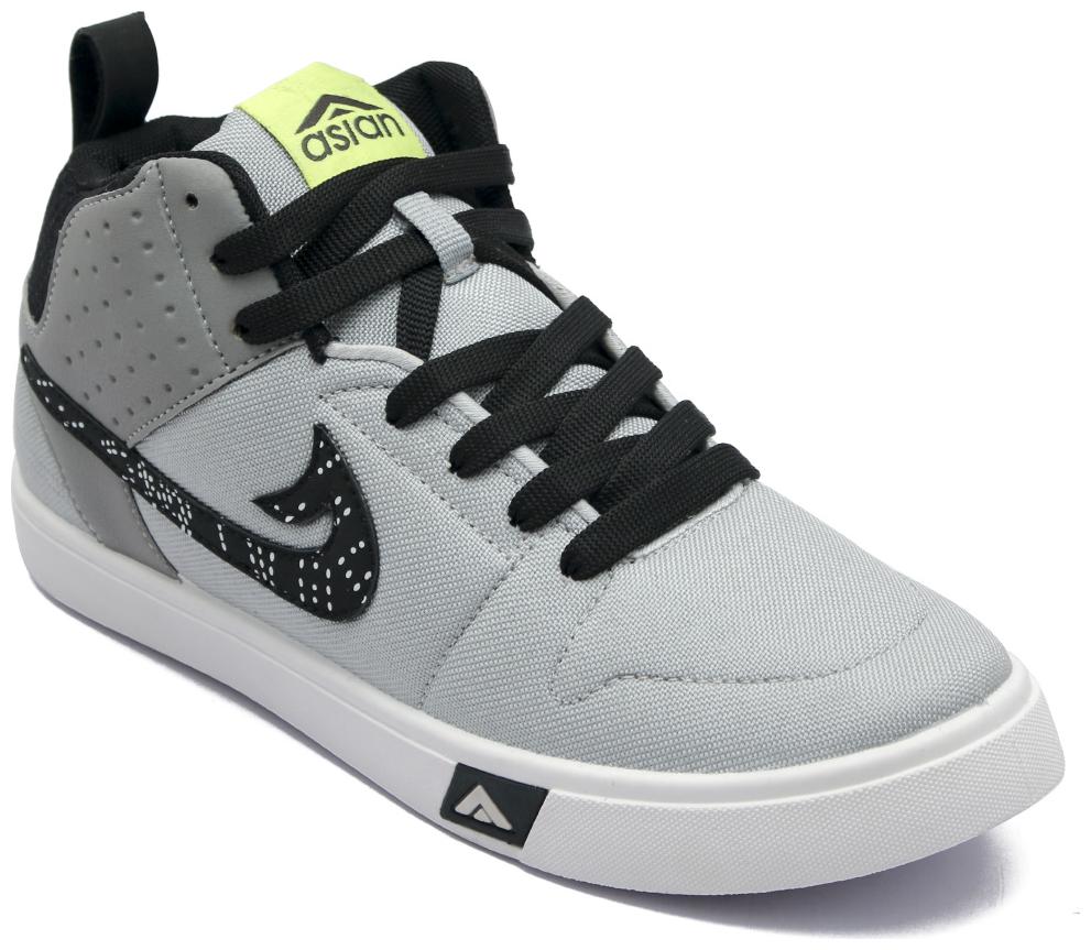 

Asian Men Grey Classic Sneakers
