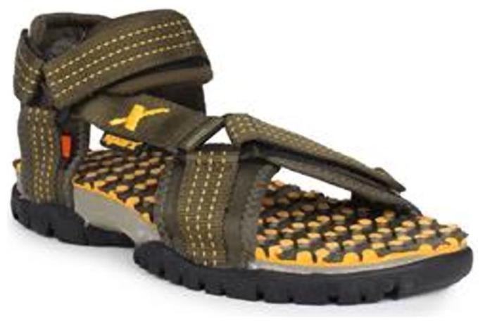 

Sparx Men Green Floaters