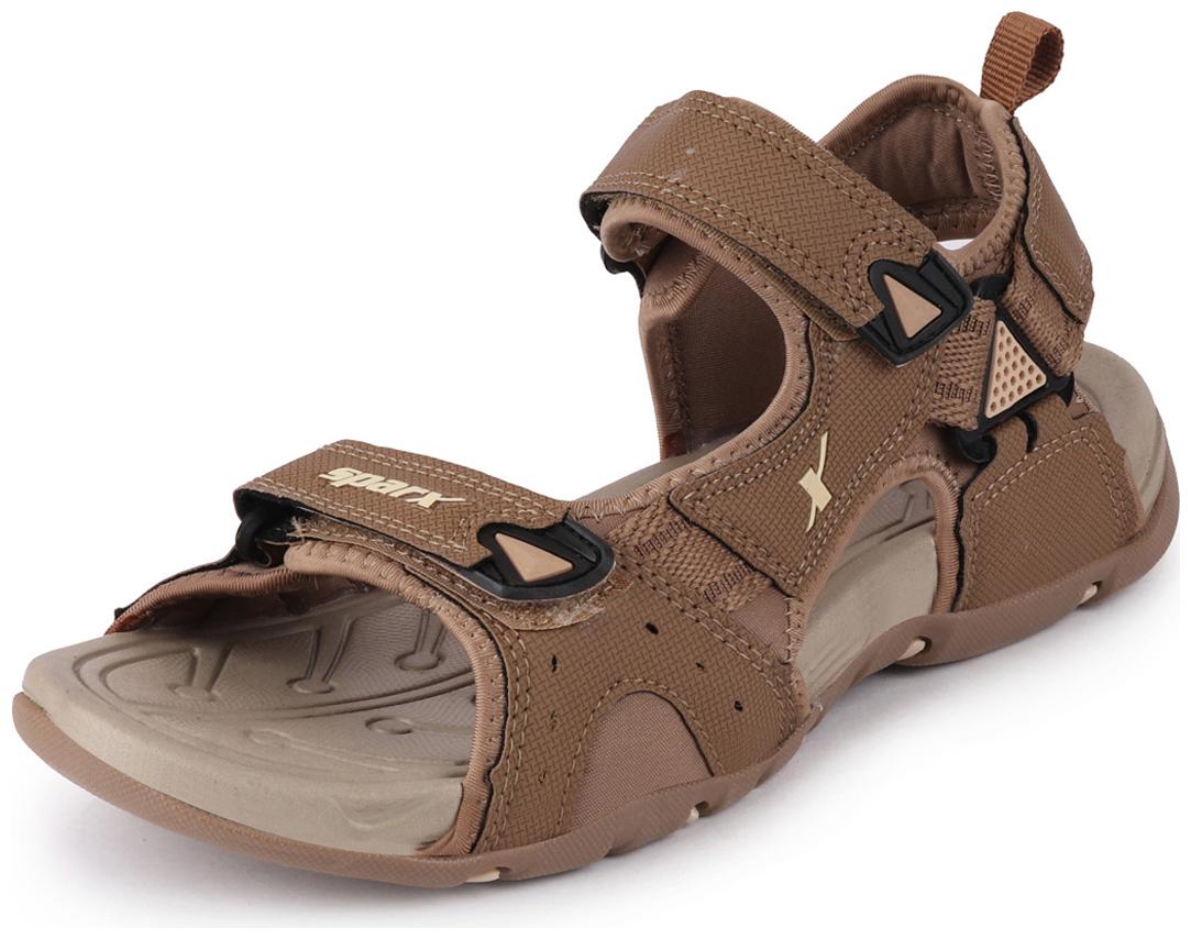 

Sparx Men Brown Floaters