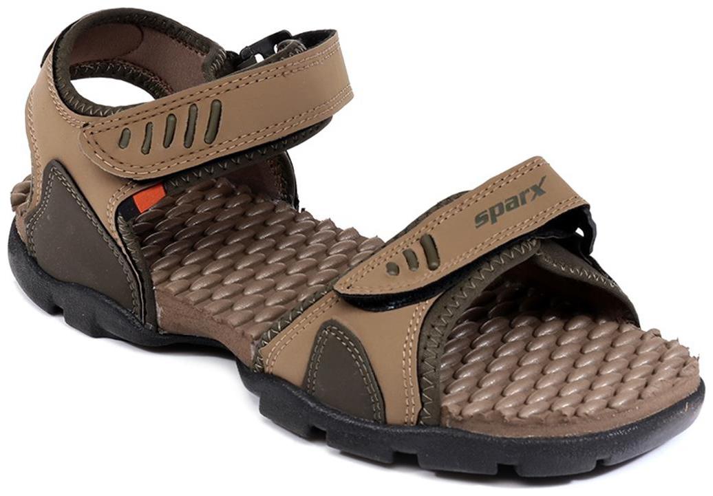 

Sparx Men Brown Floaters