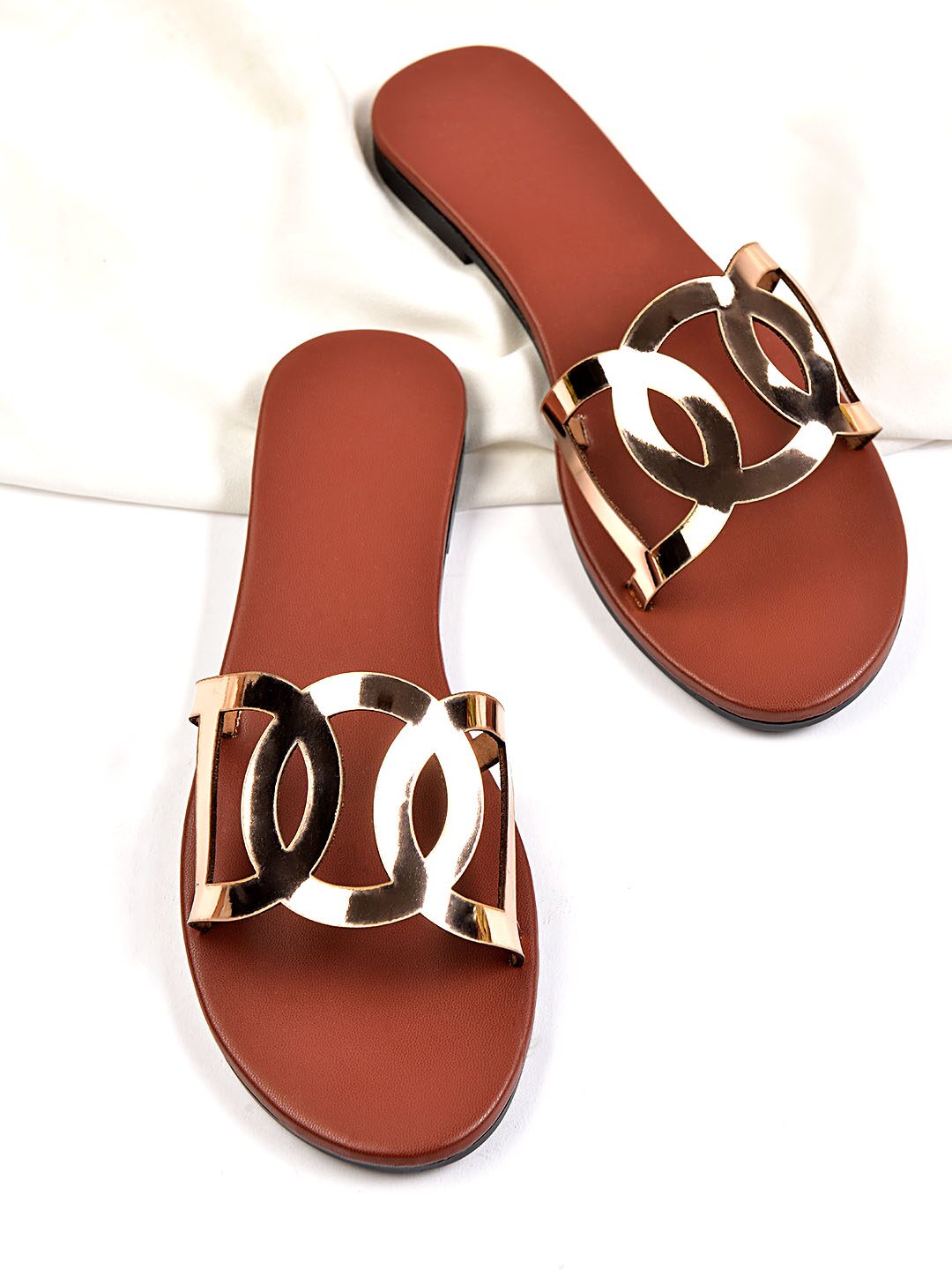 

STREETSTYLESTORE Women Gold One Toe Flats