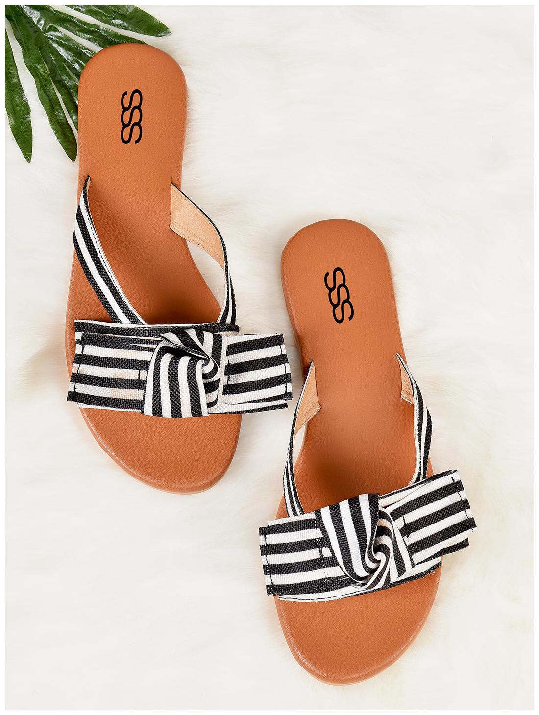 

STREETSTYLESTORE Women Black Open Toe Flats
