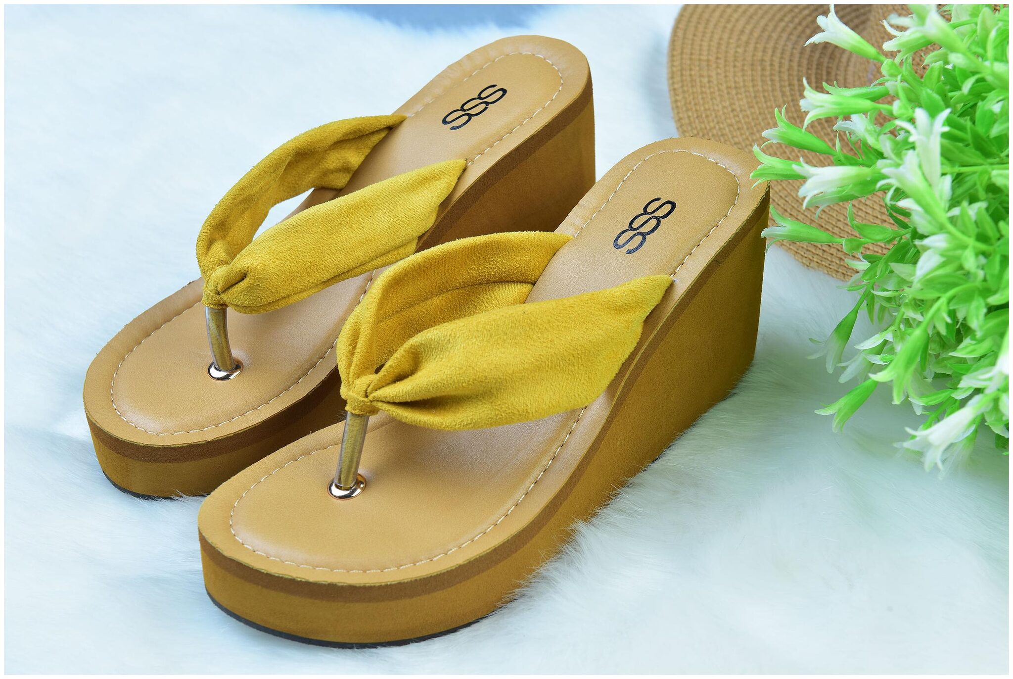 

STREETSTYLESTORE Women Yellow Wedges