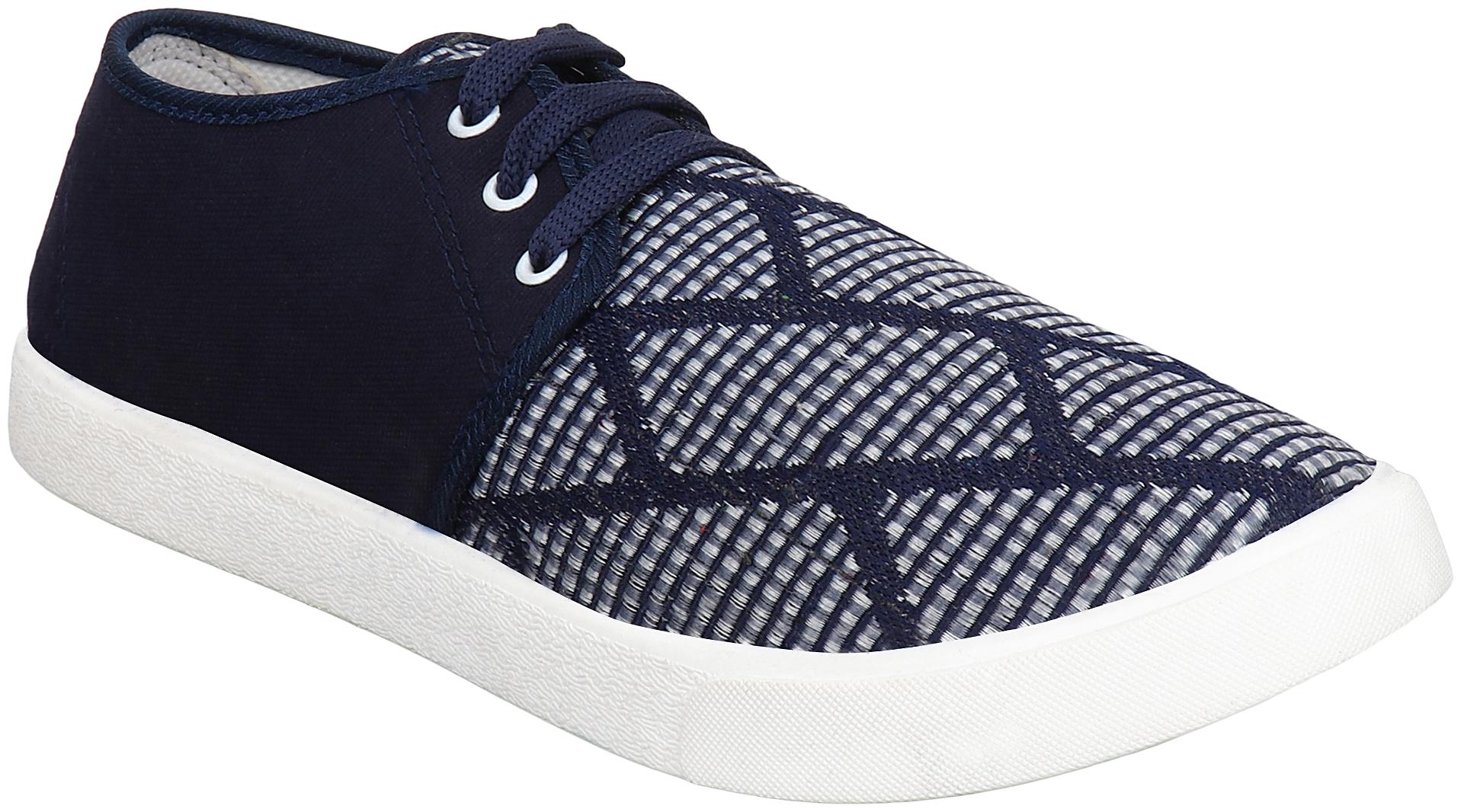

Super Matteress Men Blue Sneakers
