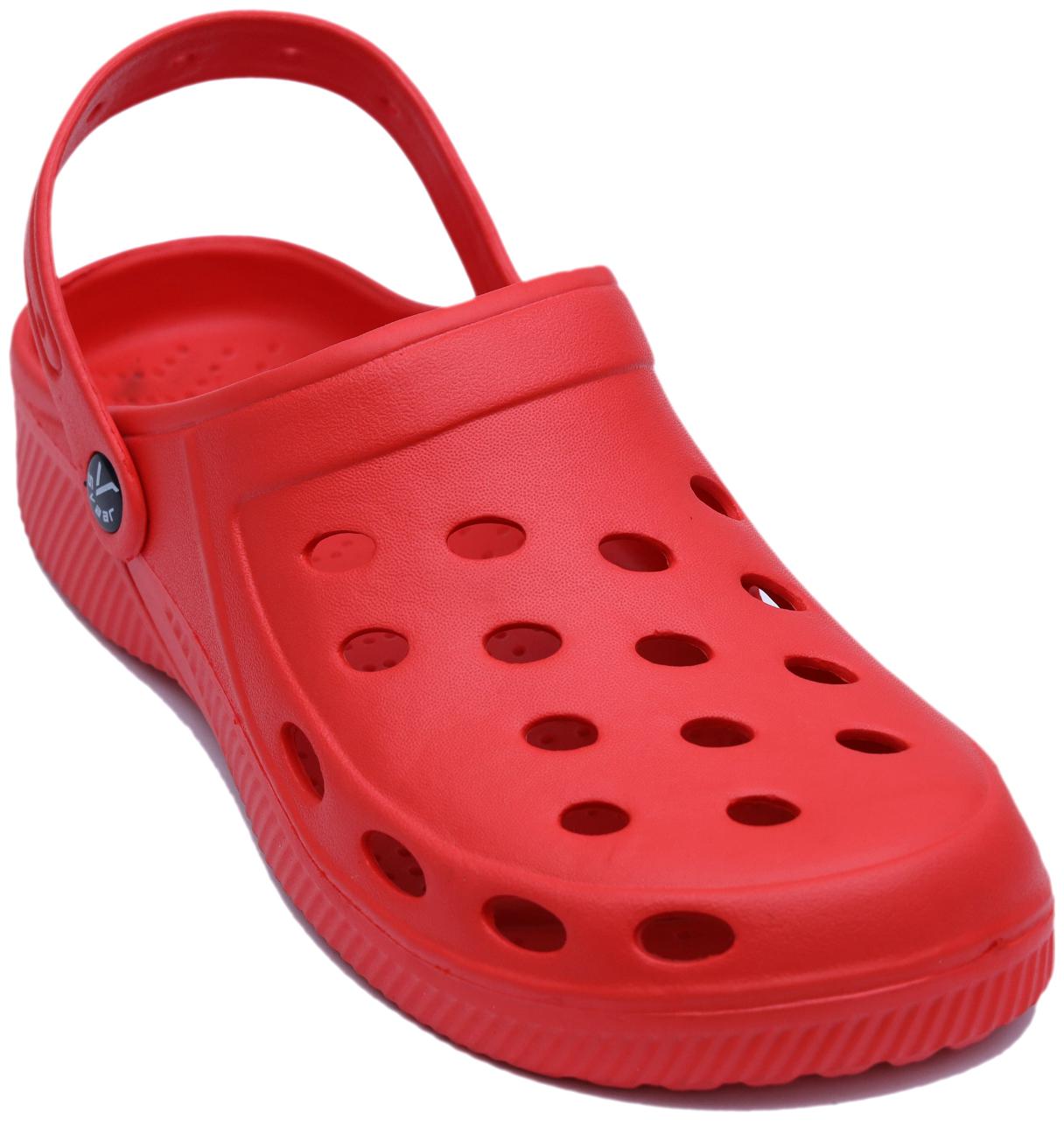

SVAAR Men Red Clogs