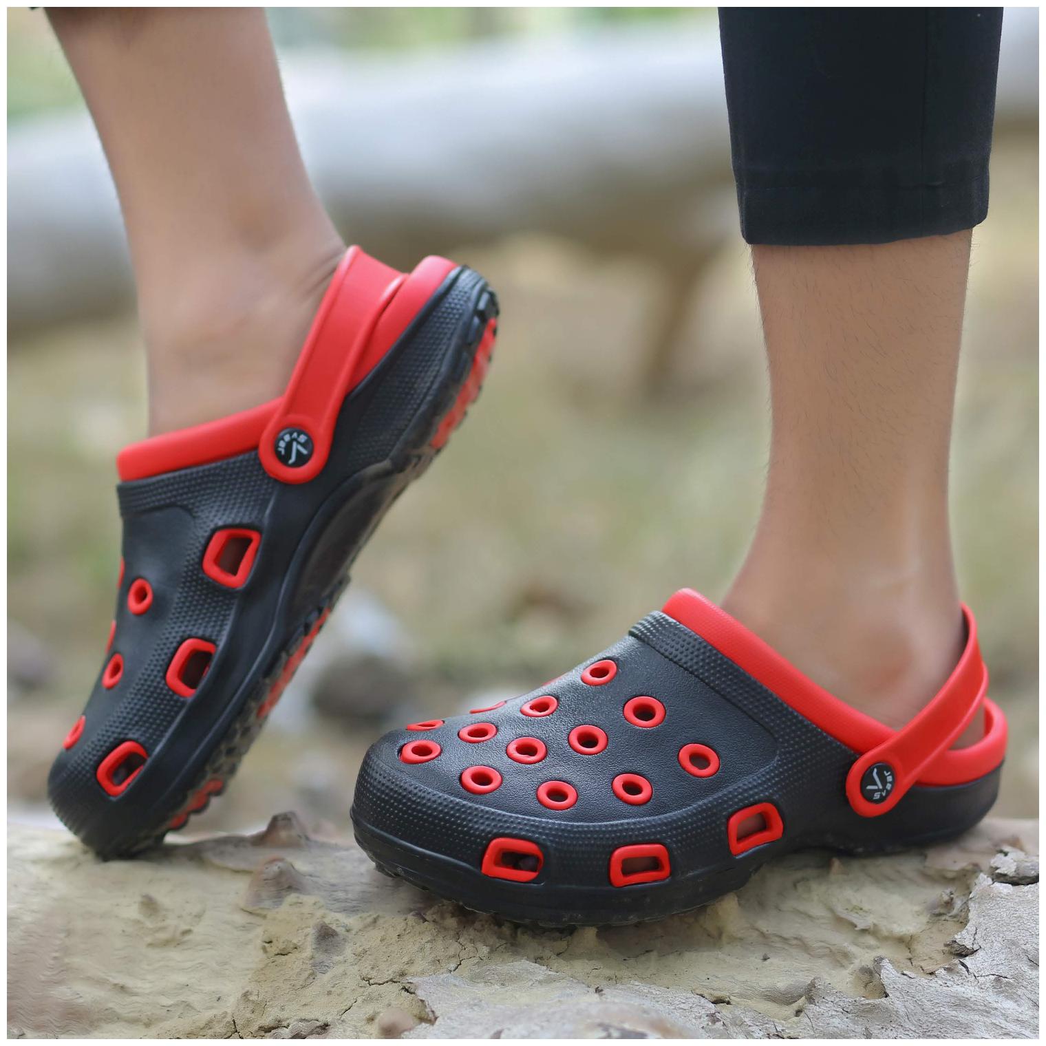 

SVAAR Men Black Clogs