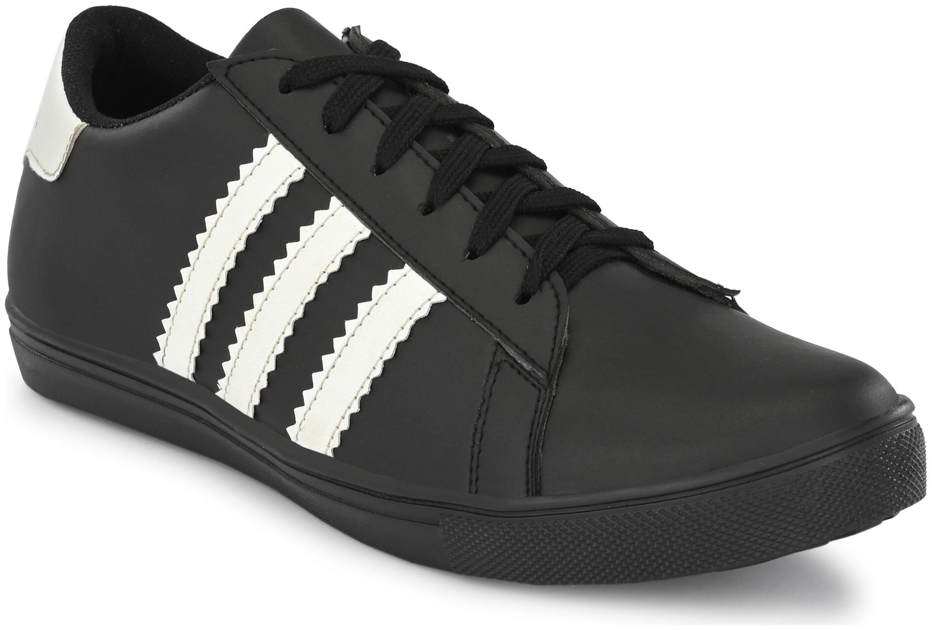 

Trendigo Sneakers For Men Men Black Sneakers