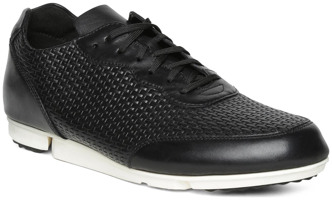 

Triturn Run Black Weave