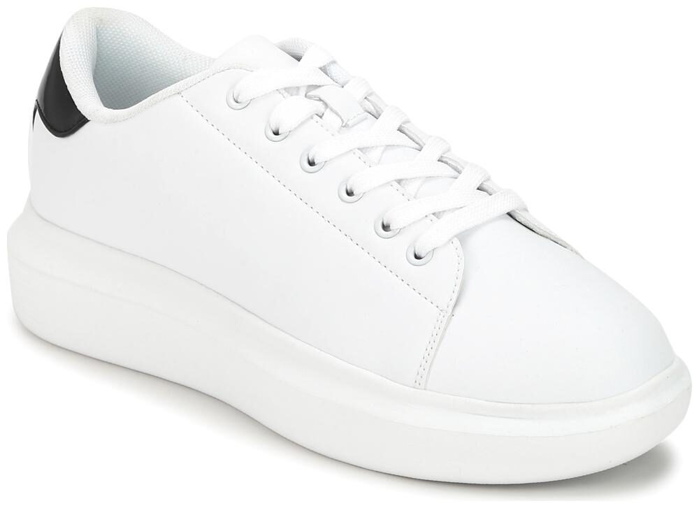 

Truffle Collection Men PU Slip-On White