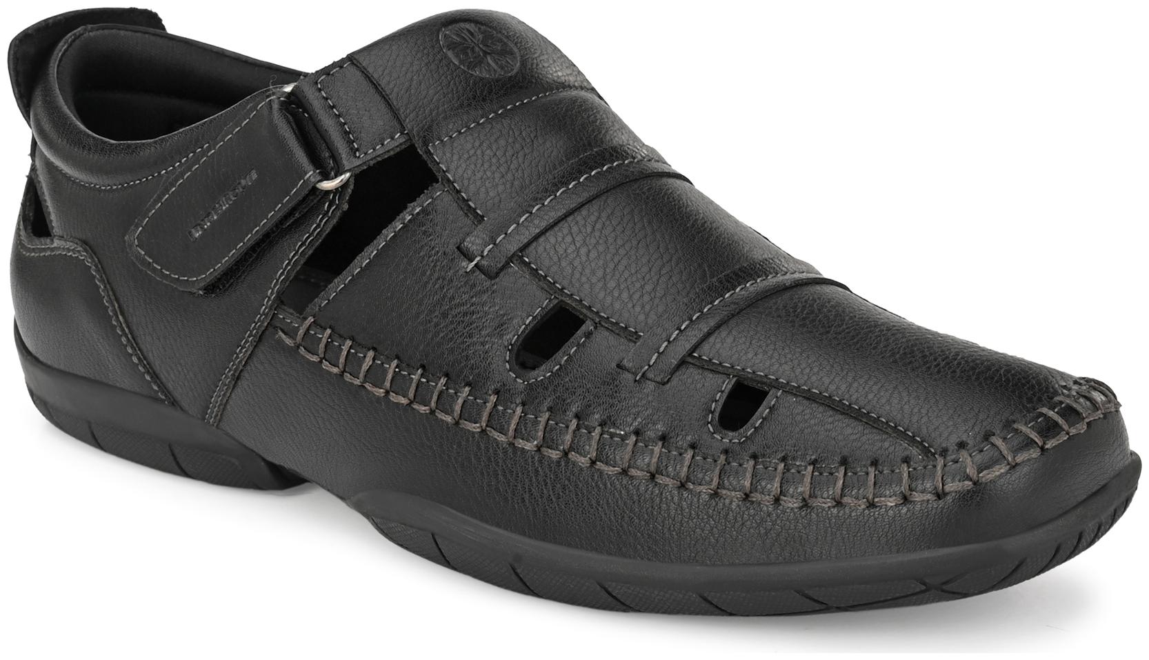 

UNDERROUTE Men Black Sandals