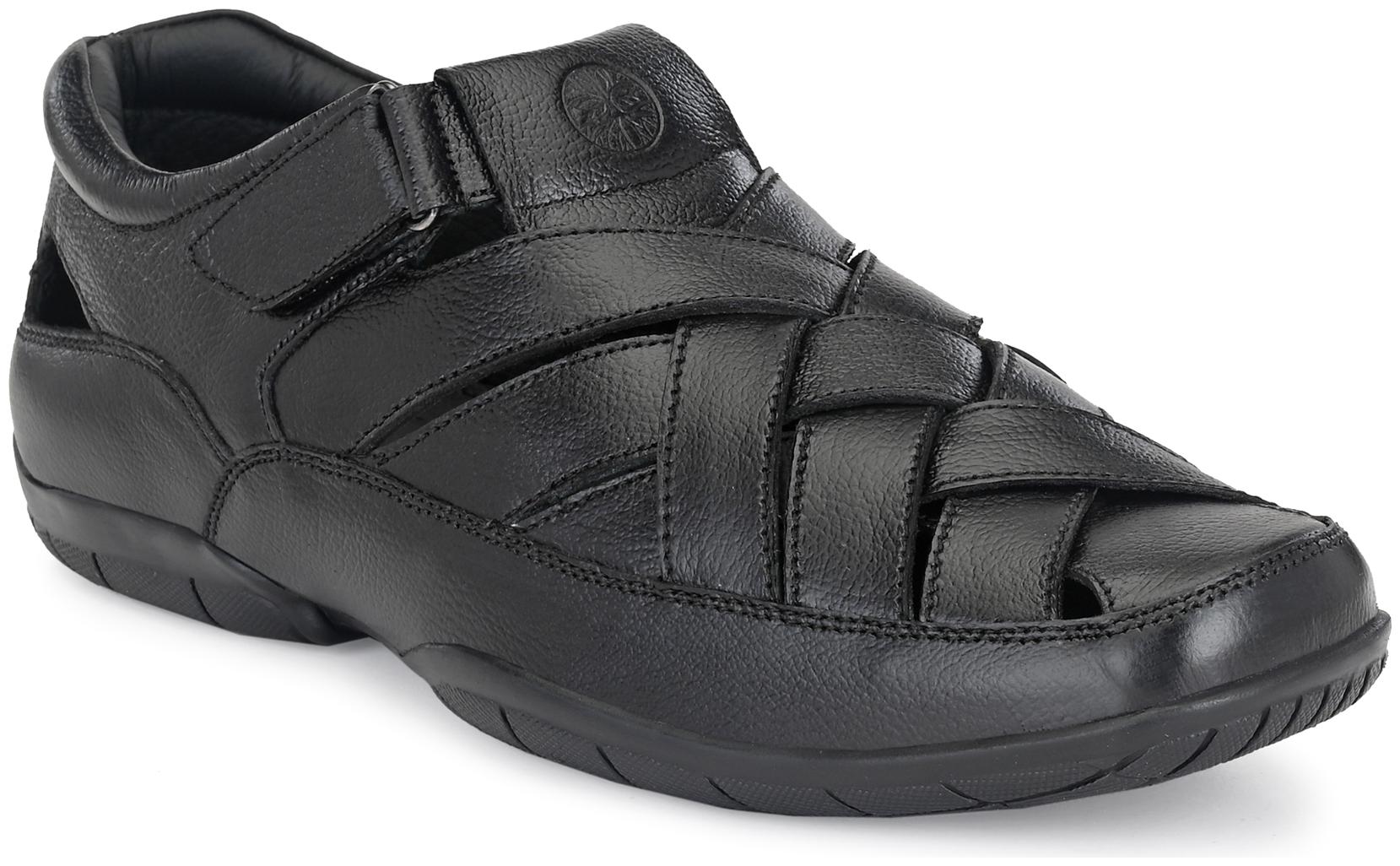 

UNDERROUTE Men Black Sandals