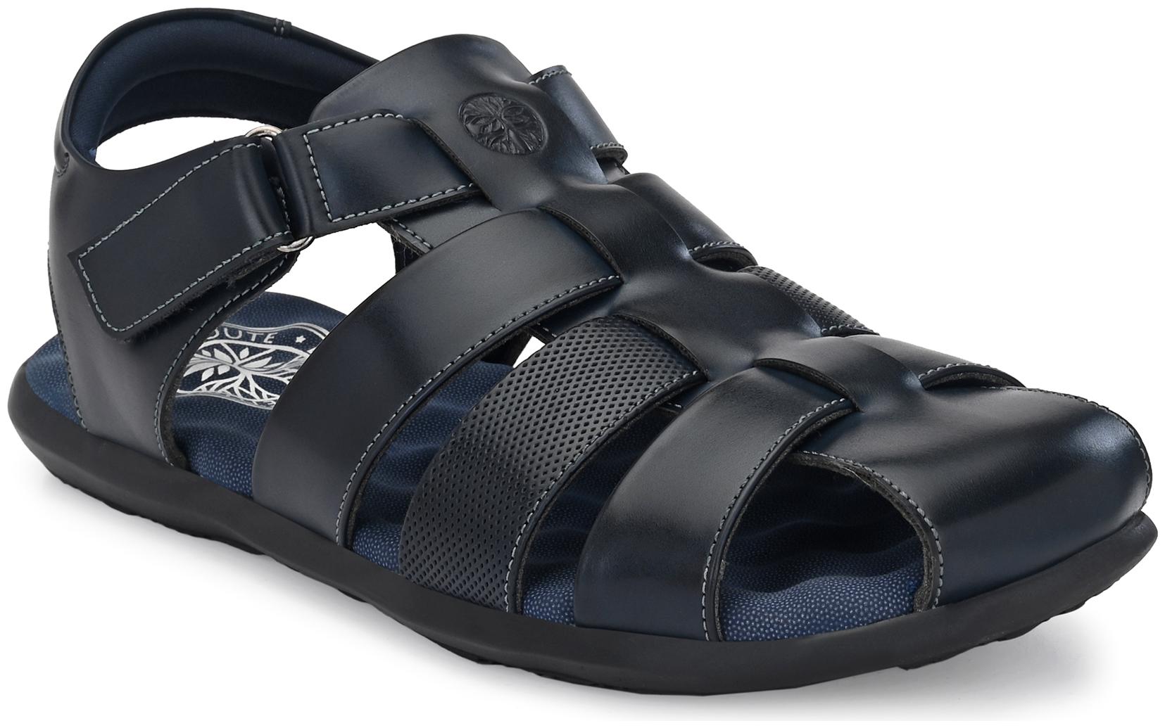 

UNDERROUTE Men Navy Blue Sandals